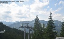 Sutten Bergstation - Blick in die Alpen